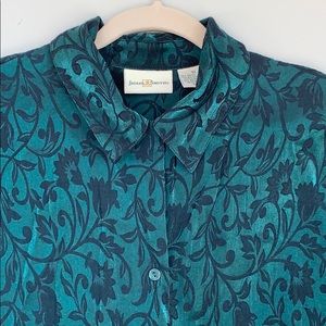 Women’s blouse, size 12